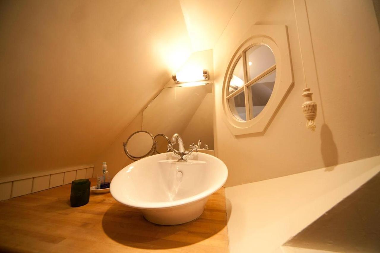 The Lodge: Adorable, Romantic Thatched Cottage フレッシュウォーター エクステリア 写真